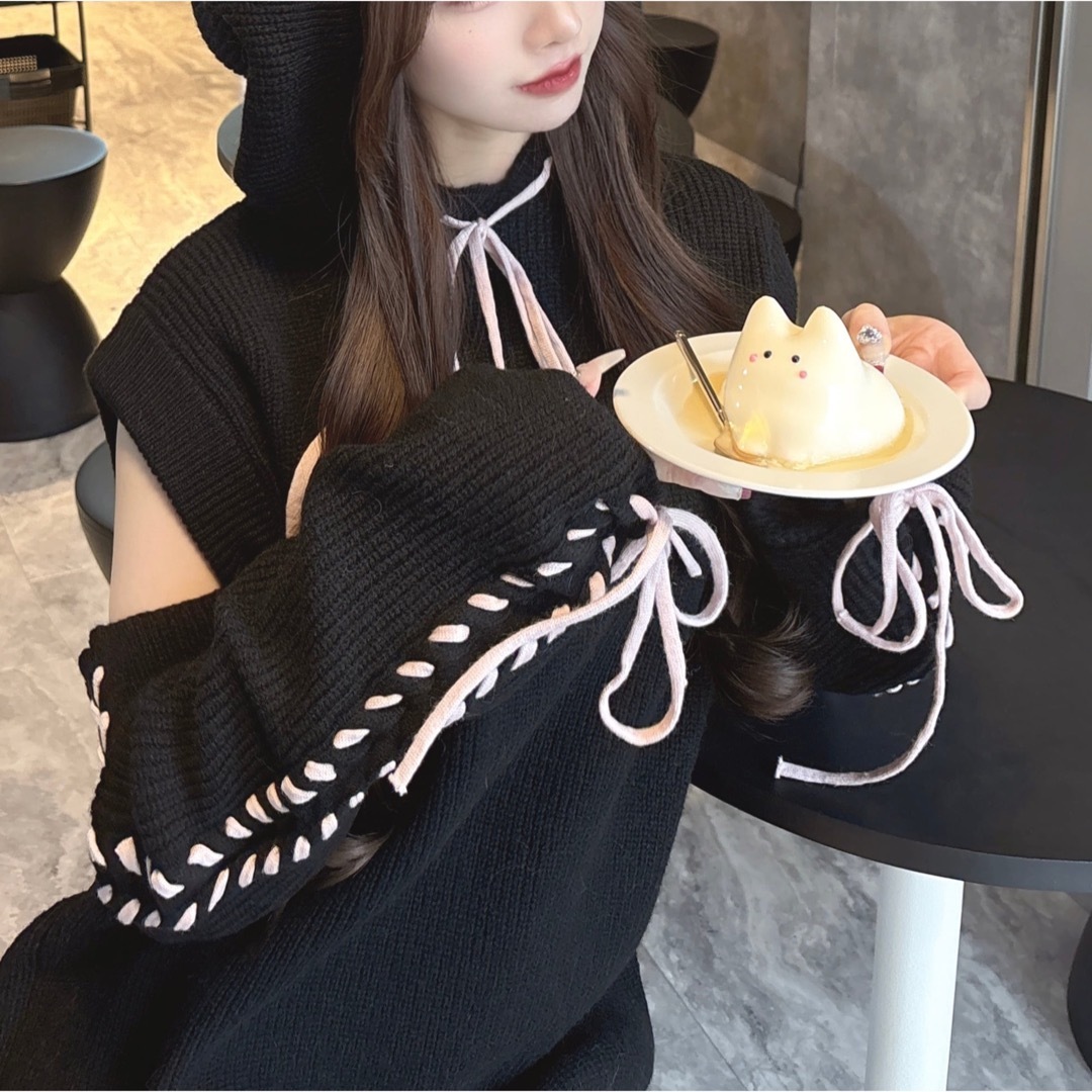 Darich(ダーリッチ)のlove ribbon hoodie knit pullover  レディースのワンピース(ミニワンピース)の商品写真