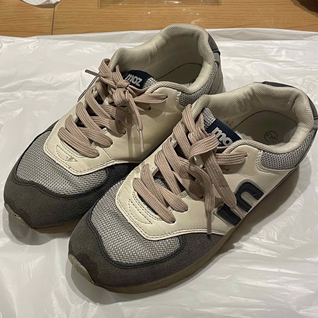 moz - 【中古】スニーカー moz 24.5㎝の通販 by かず's shop|モズなら