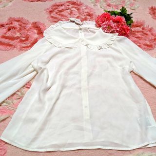 リズリサ(LIZ LISA)の新品❤Ank Rouge♥リズリサ❤白♥フリル♥袖先オシャレ♥透けない♥お洋服(シャツ/ブラウス(長袖/七分))