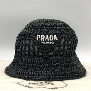 プラダ(PRADA)の［即完売モデル・美品］PRADA バケットハット　ラフィア　Mサイズ　ロゴ刺繍(ハット)