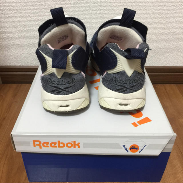 Reebok(リーボック)のReebok insta pump インスタ ポンプ  レディースの靴/シューズ(スニーカー)の商品写真