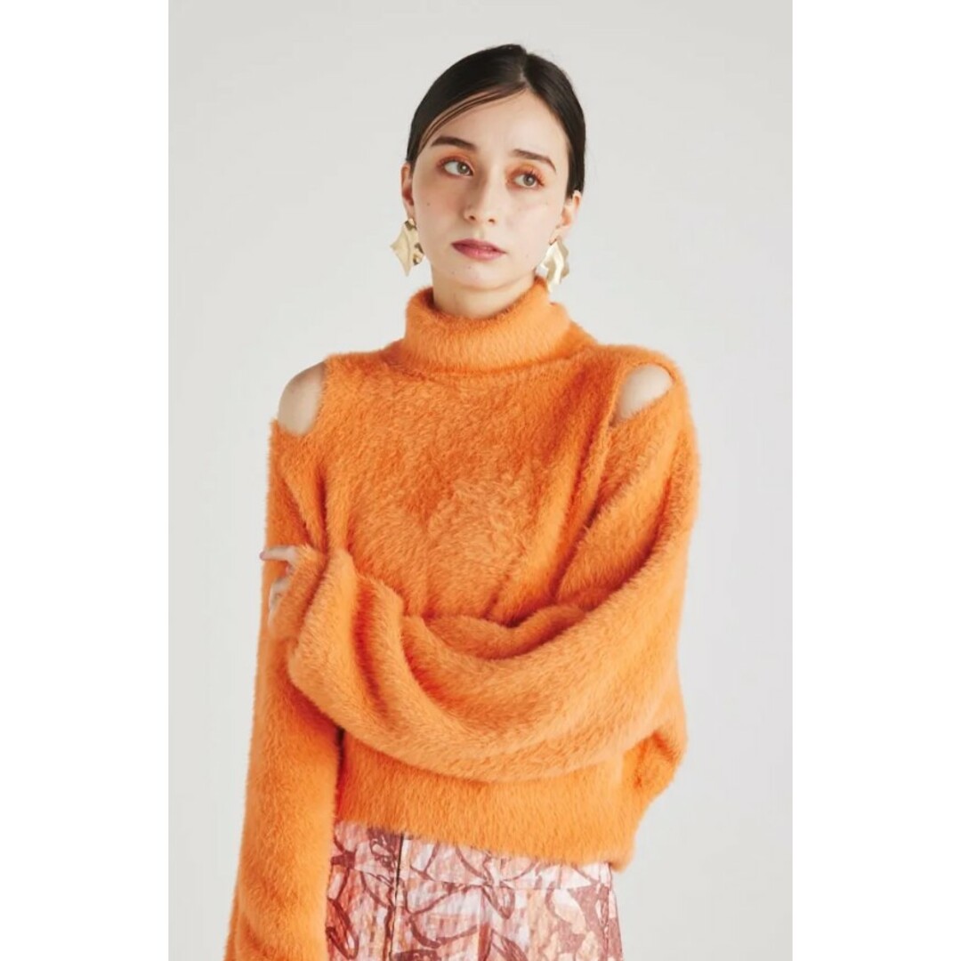 rienda(リエンダ)のrienda　リエンダ　スリットショルダーシャギーKnit TOP レディースのトップス(ニット/セーター)の商品写真