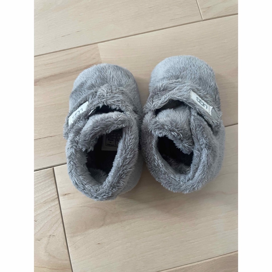 UGG(アグ)のUGG ベビーシューズ キッズ/ベビー/マタニティのベビー靴/シューズ(~14cm)(ブーツ)の商品写真