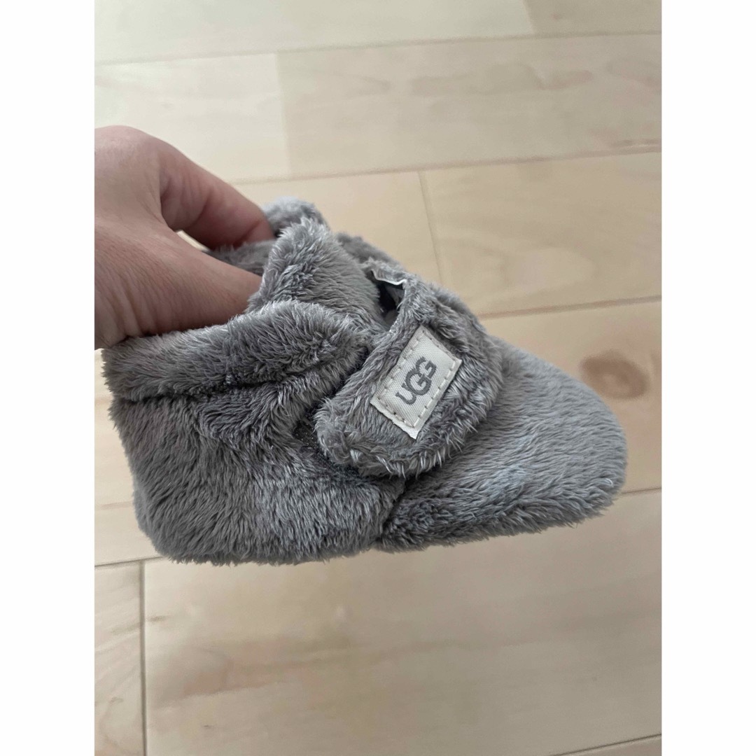 UGG(アグ)のUGG ベビーシューズ キッズ/ベビー/マタニティのベビー靴/シューズ(~14cm)(ブーツ)の商品写真