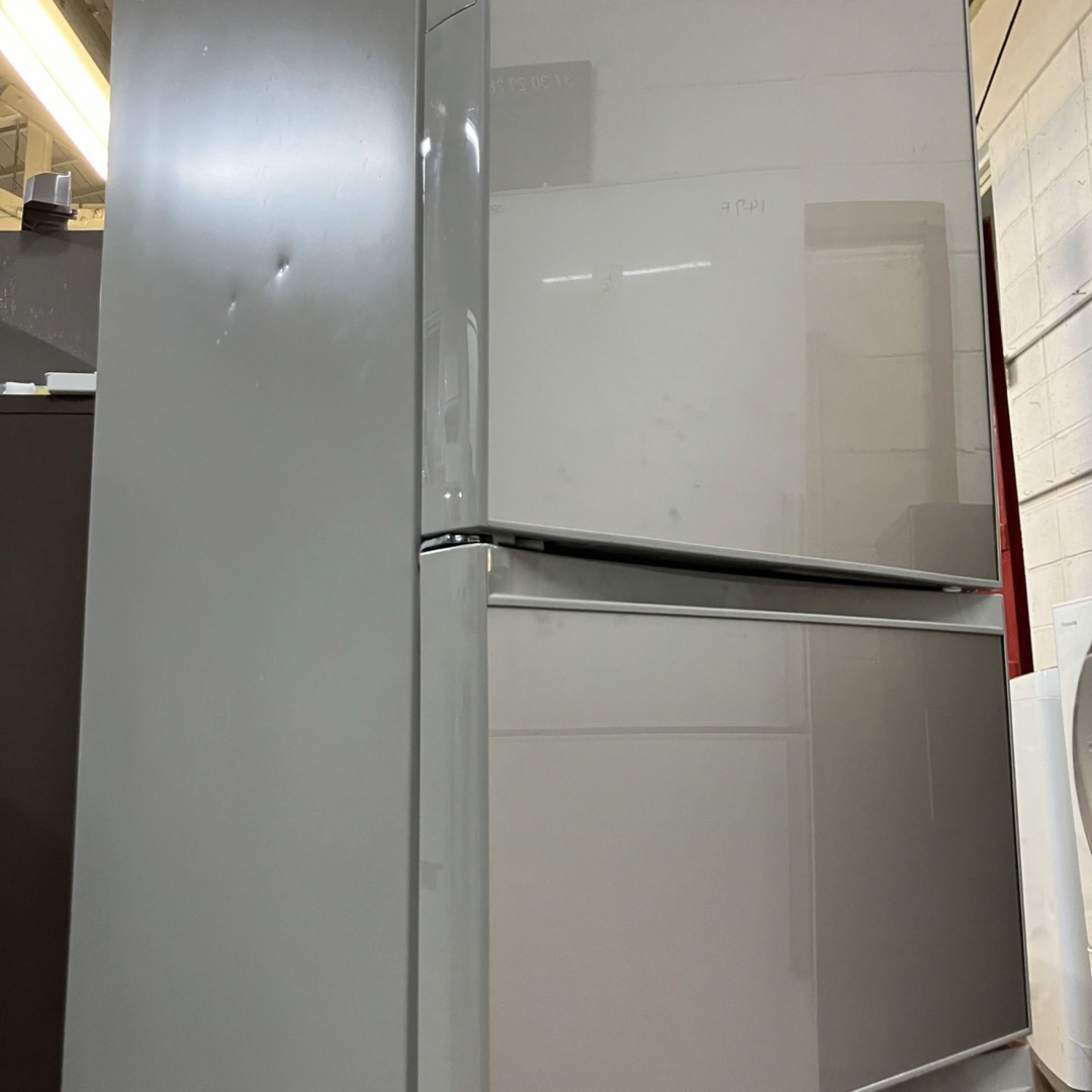 12i TOSHIBA 2018年製　自動製氷機付　大型冷蔵庫　363L   スマホ/家電/カメラの生活家電(冷蔵庫)の商品写真