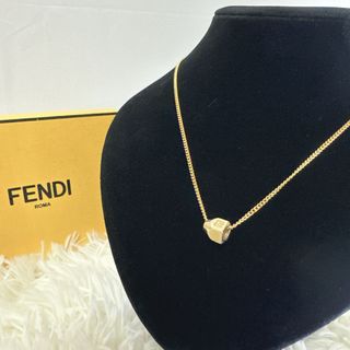 フェンディ(FENDI)の【美品】FENDI フェンディ チャーム ネックレスチェーン ゴールド(ネックレス)