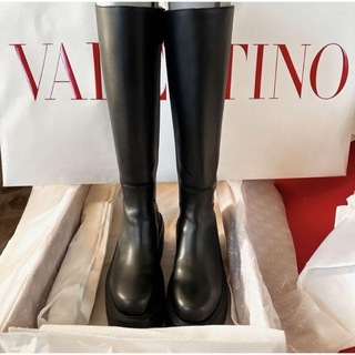 ヴァレンティノガラヴァーニ(valentino garavani)のまる 様専用Valentino ロングブーツ ブーツ黒ヴァレンテ イノ(ブーツ)