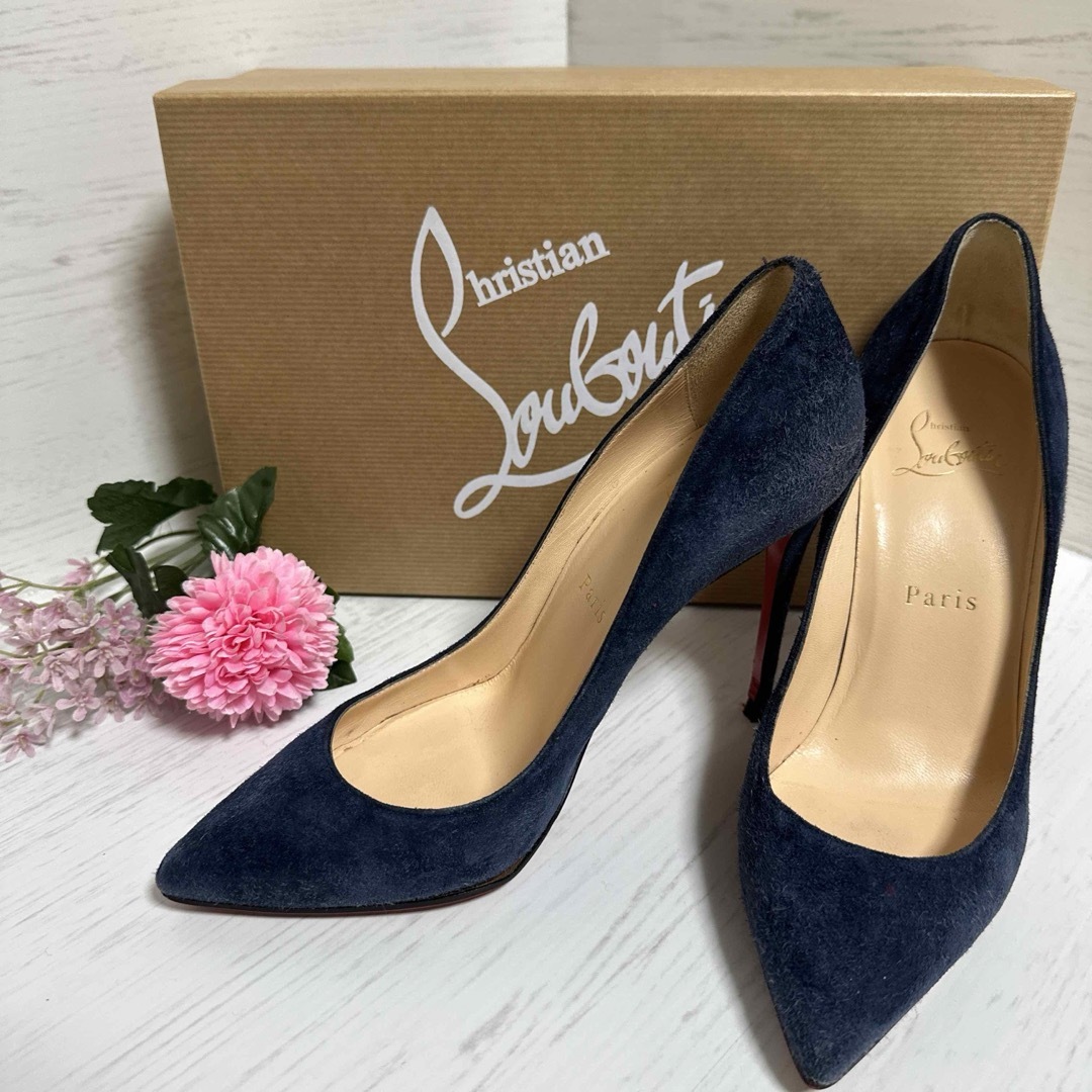 Christian Louboutin(クリスチャンルブタン)のChristian Louboutin ネイビー スウェード ピンヒール 36 レディースの靴/シューズ(ハイヒール/パンプス)の商品写真