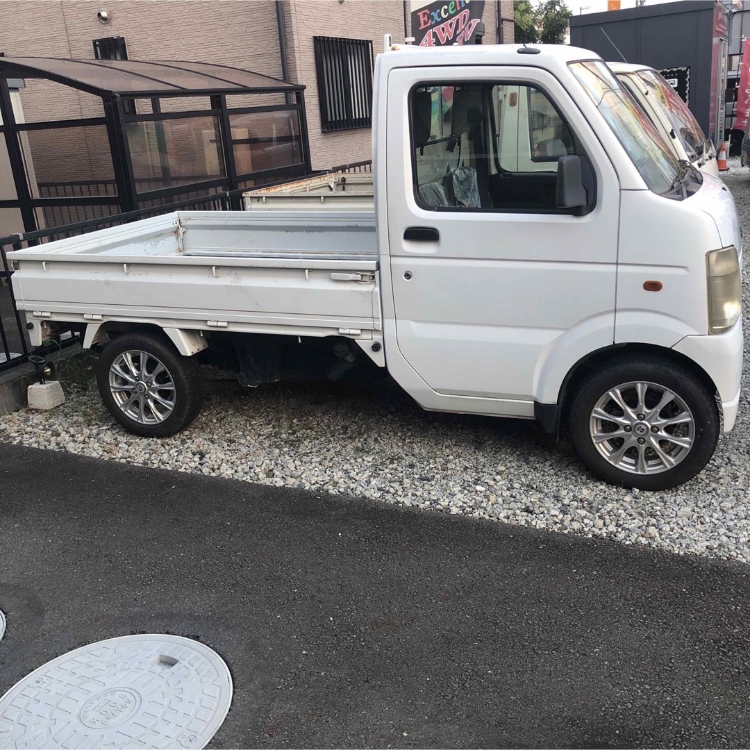 マツダ(マツダ)のスクラムトラック(車検付)セール中・保証有 自動車/バイクの自動車(車体)の商品写真