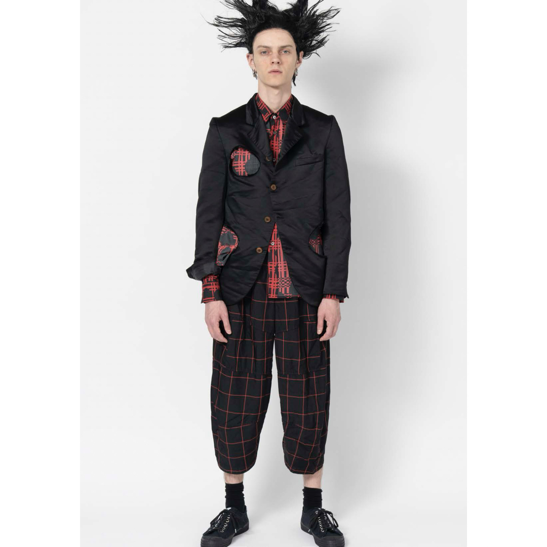 BLACK COMME des GARCONS(ブラックコムデギャルソン)の新品 23aw ブラックコムデギャルソン ブロックチェック柄 立体パンツ レディースのパンツ(カジュアルパンツ)の商品写真