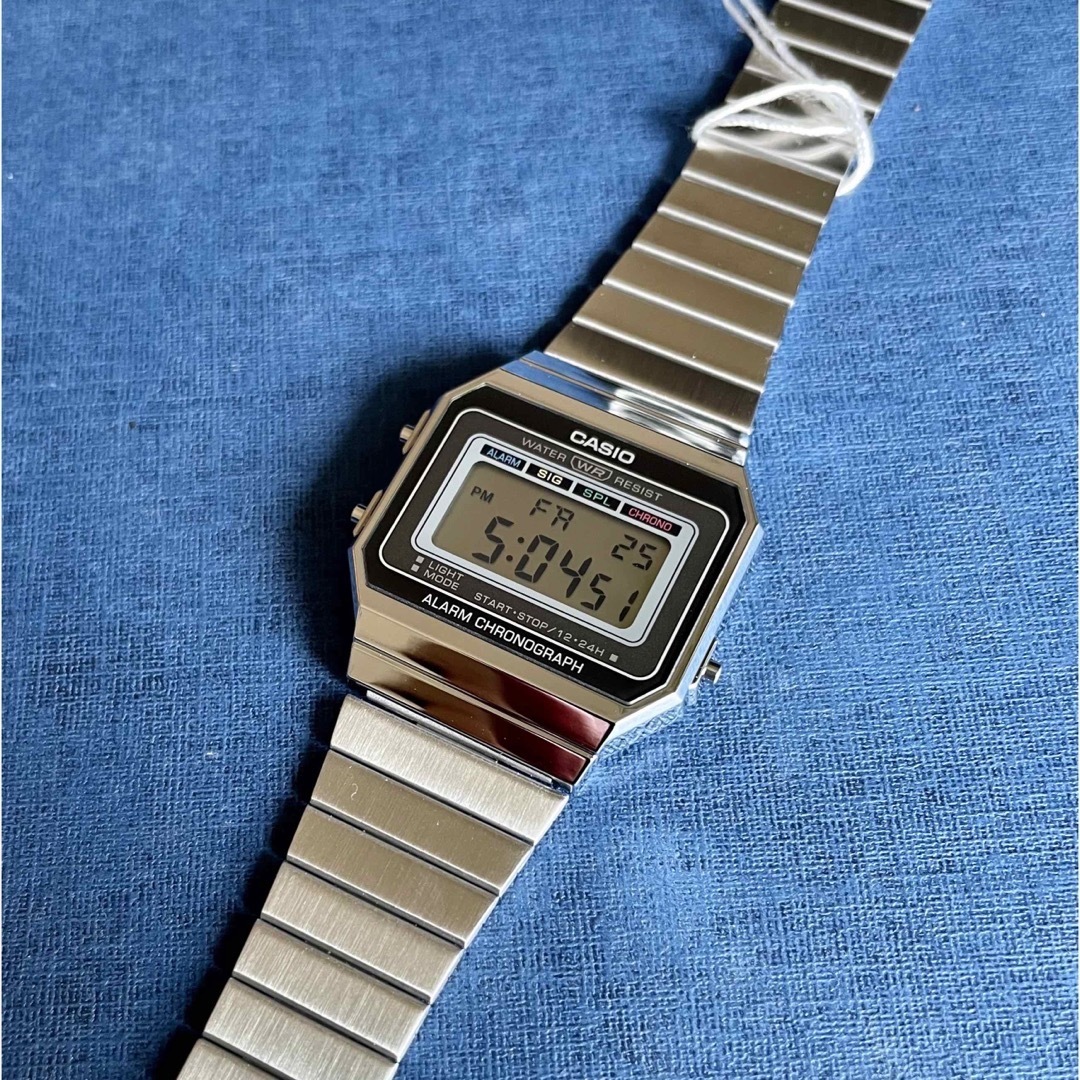 CASIO(カシオ)のカシオ　デジタル腕時計　未使用　国内未発売モデル　レトロモダンデザイン メンズの時計(腕時計(デジタル))の商品写真