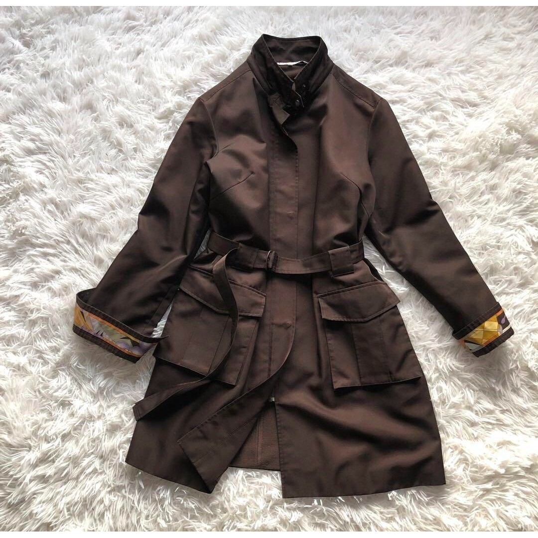 LEONARD(レオナール)のレオナール　スタンドカラーコート　ベルト　ブラウン　茶色　42 XL レディースのジャケット/アウター(ロングコート)の商品写真
