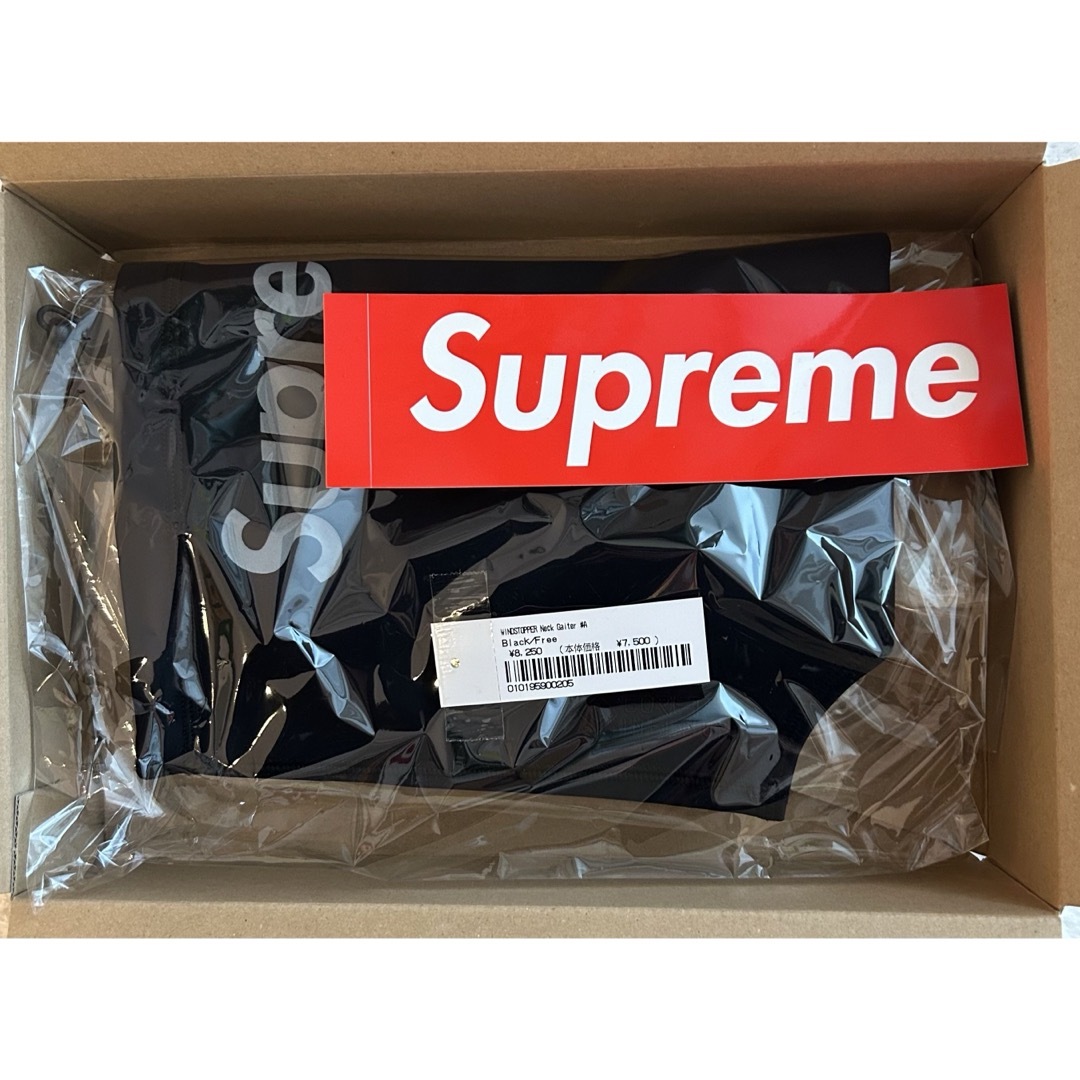 Supreme(シュプリーム)のSupreme WINDSTOPPER® Neck Gaiter メンズのファッション小物(ネックウォーマー)の商品写真