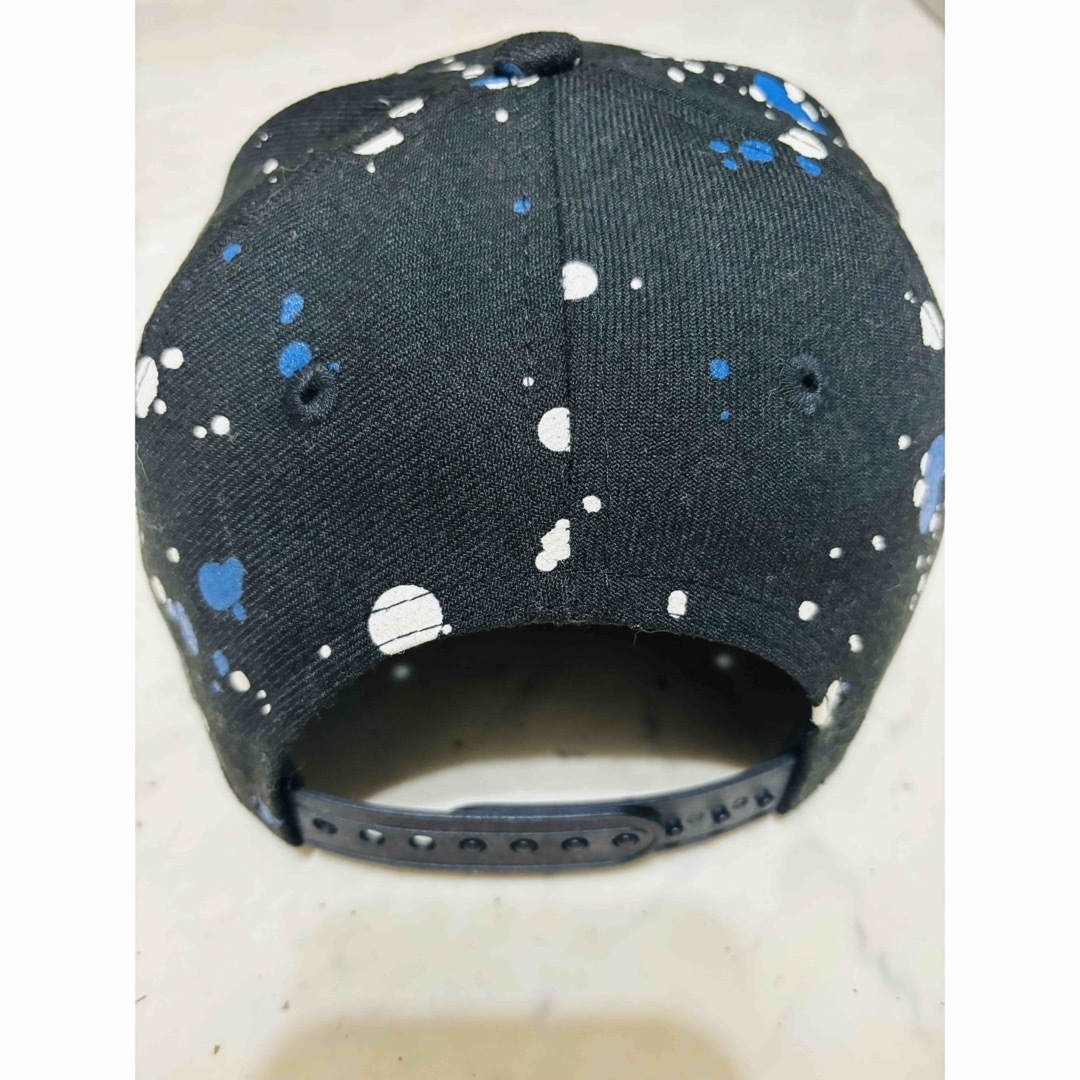 NEW ERA(ニューエラー)のNEW ERA スプラッシュプリント ニューヨーク・ヤンキース ブラック メンズの帽子(キャップ)の商品写真