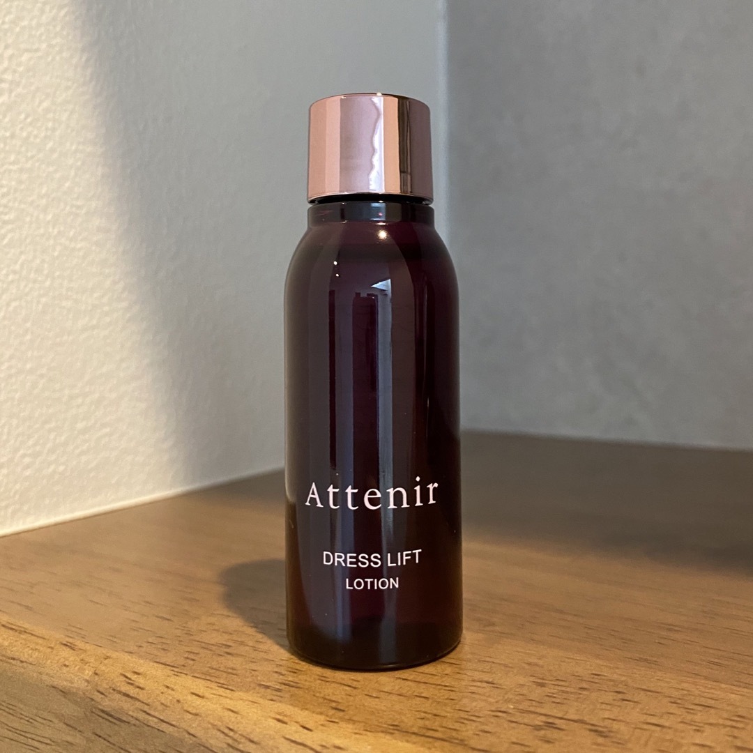 Attenir(アテニア)の新品未使用　アテニア　ドレスリフトローション　30ml　30ml コスメ/美容のスキンケア/基礎化粧品(化粧水/ローション)の商品写真