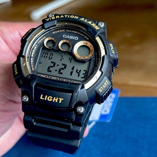 カシオ(CASIO)のカシオ　デジタル腕時計　バイブレーション機能　試験&受験用　ブラック海外モデル(腕時計(デジタル))