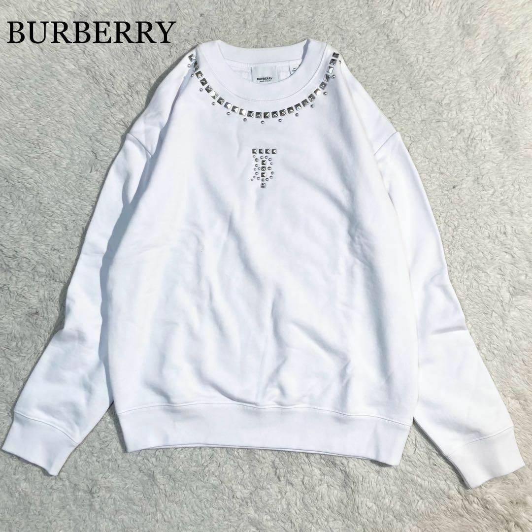 BURBERRY(バーバリー)の【未使用級】バーバリー トレーナー 長袖 ホワイト 白 スタッズ 裾ゴム M レディースのトップス(トレーナー/スウェット)の商品写真