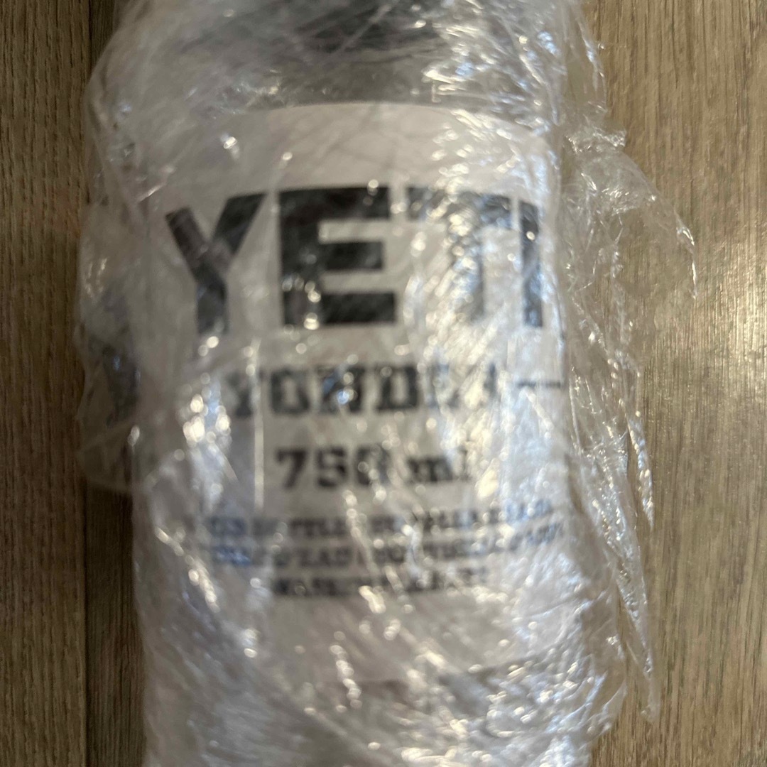 YETI(イエティ)のYETI YONDER  WATER BOTTLE ヨンダー　750ml インテリア/住まい/日用品のキッチン/食器(タンブラー)の商品写真