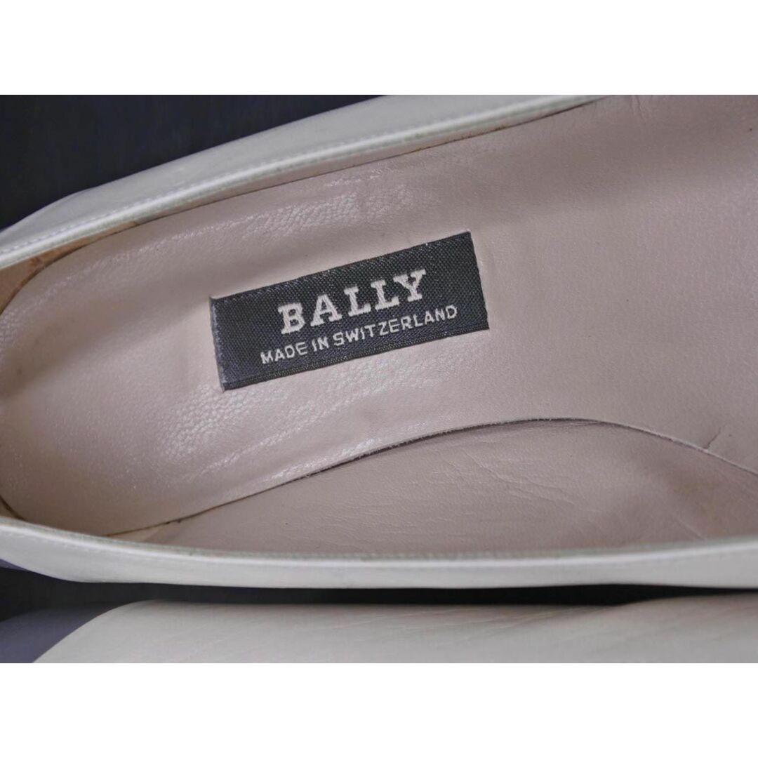 Bally(バリー)のBALLY バリー パンプス size4（22.5cm位）/白ｘグレー ■■ レディース レディースの靴/シューズ(ハイヒール/パンプス)の商品写真