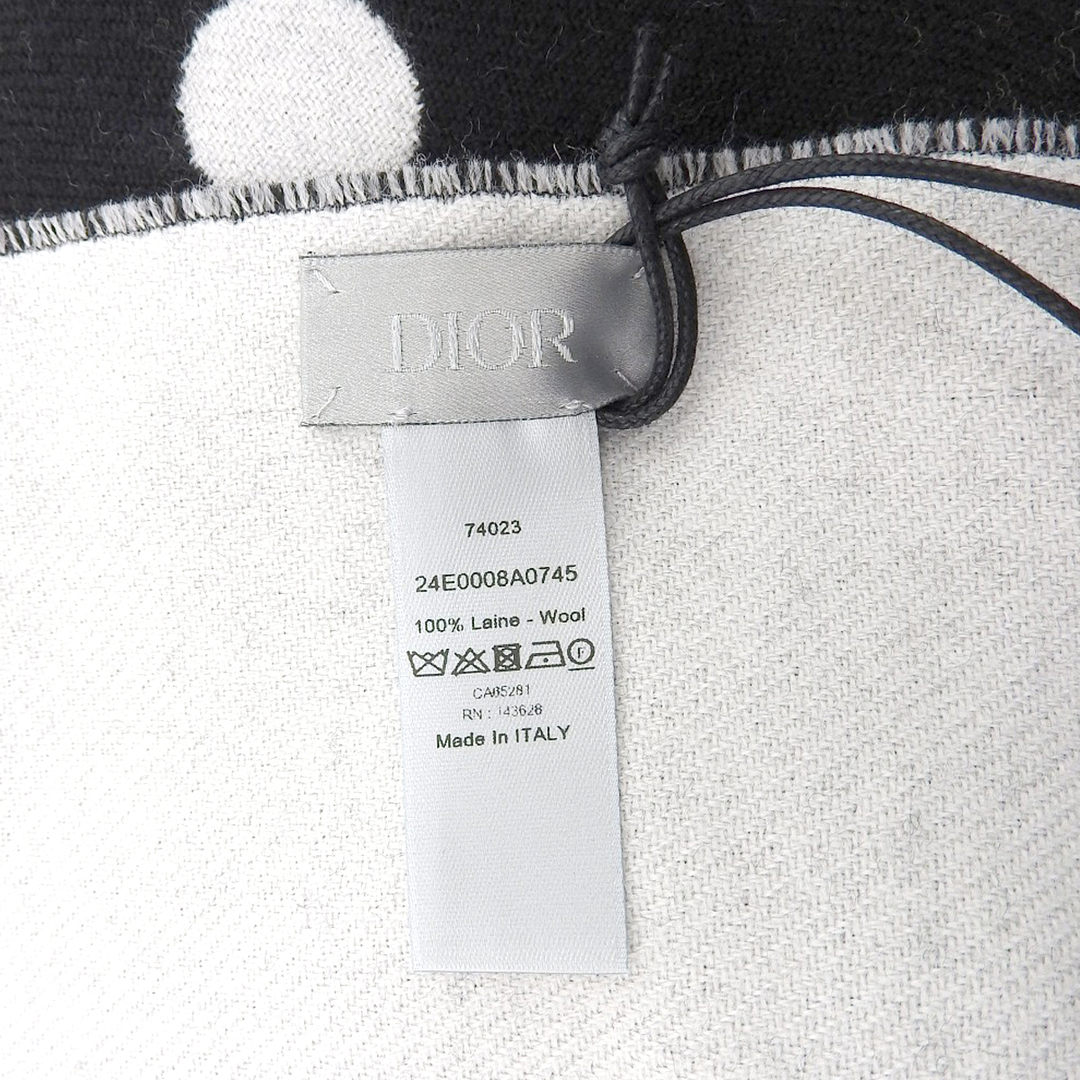 Dior(ディオール)のディオール ロゴ ウール マフラー 24E0008A0745 ユニセックス ブラック グレー Dior 【中古】 【アパレル・小物】 ハンドメイドのファッション小物(マフラー/ストール)の商品写真