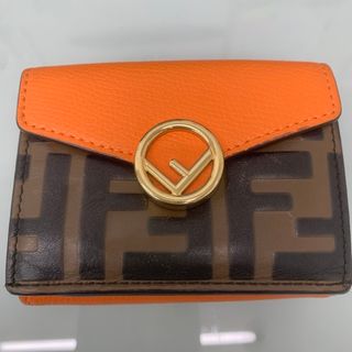 FENDI - 【新品未使用】 FENDI レインボースタッズ 長財布の通販 by