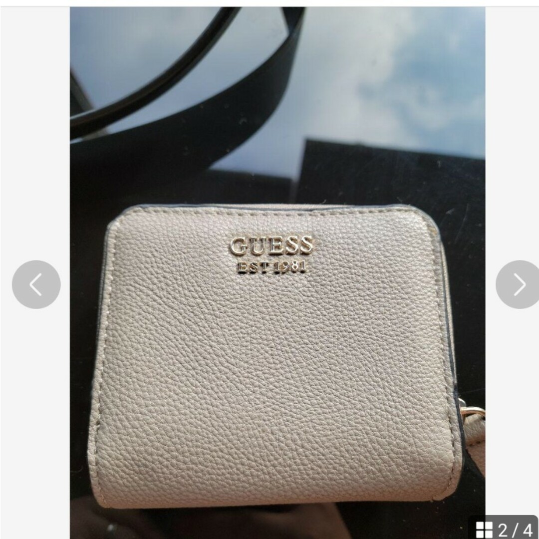 GUESS(ゲス)のGUESS　コンパクト　財布 レディースのファッション小物(財布)の商品写真
