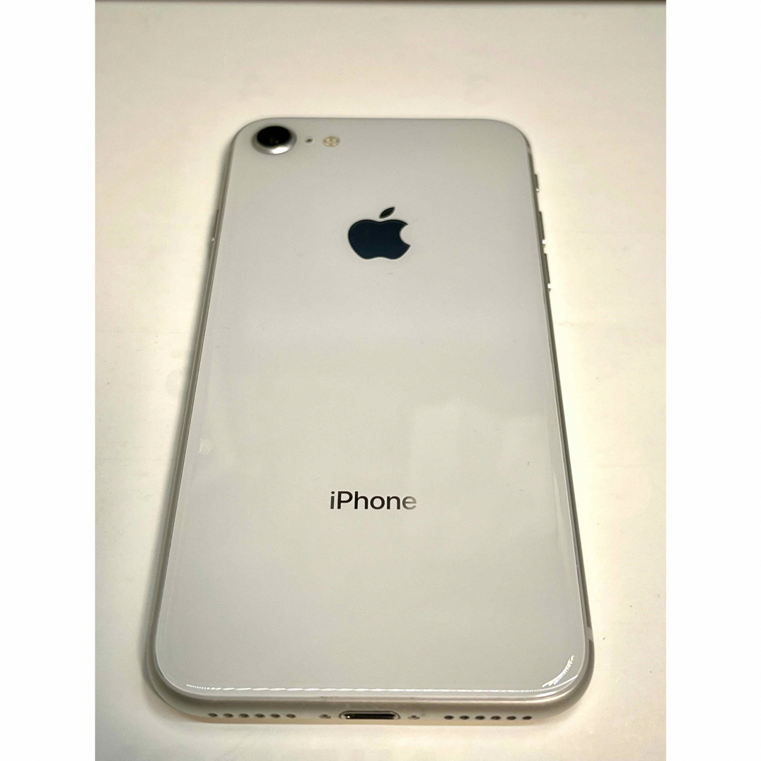 iPhone8 64GB シルバー SIMロック解除済