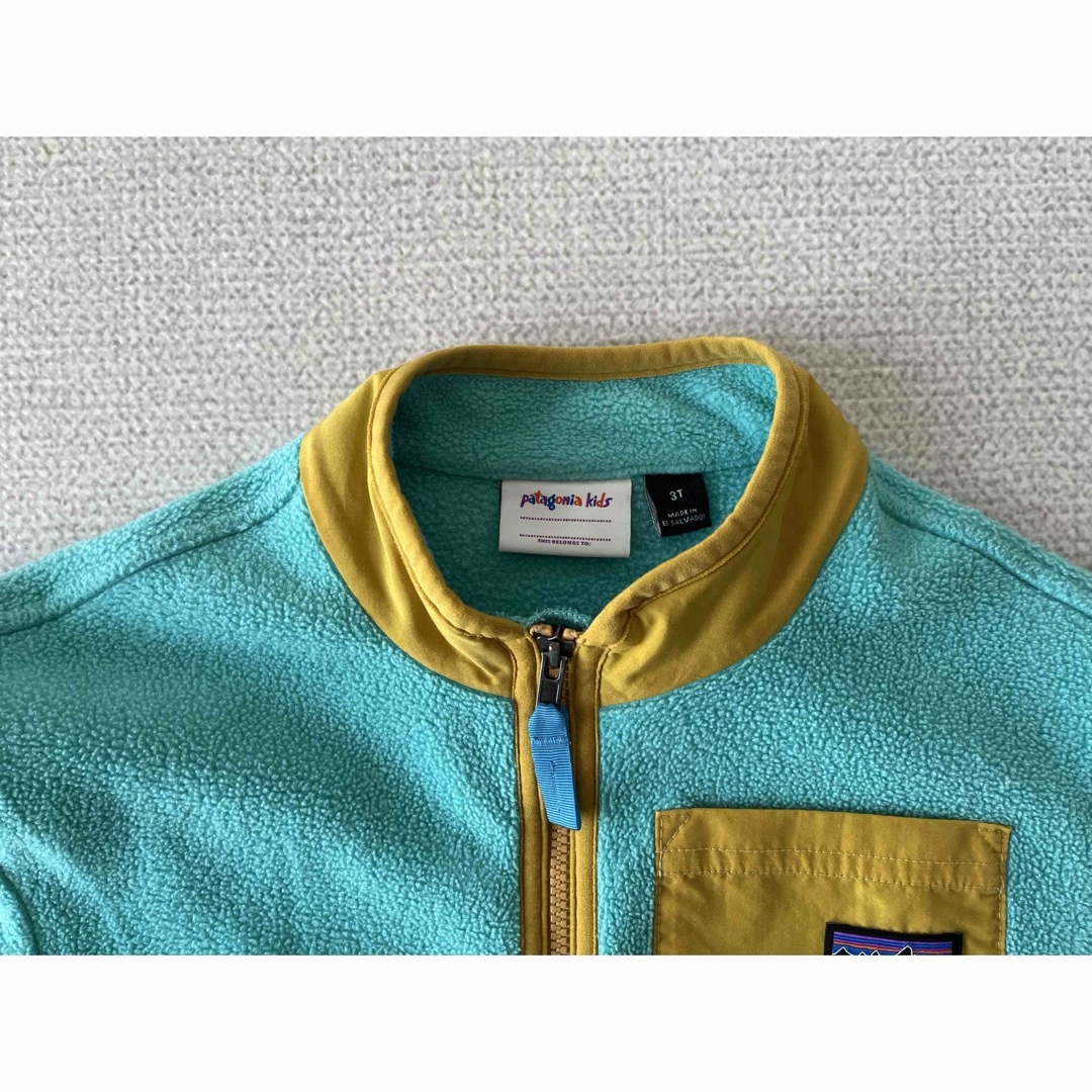 patagonia(パタゴニア)の値下げ　patagonia パタゴニアキッズ フリース ジャケット 3T キッズ/ベビー/マタニティのキッズ服女の子用(90cm~)(ジャケット/上着)の商品写真