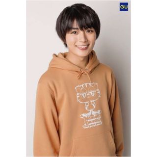 ジーユー(GU)の新品タグ付き♡なにわ男子パーカー(アイドルグッズ)