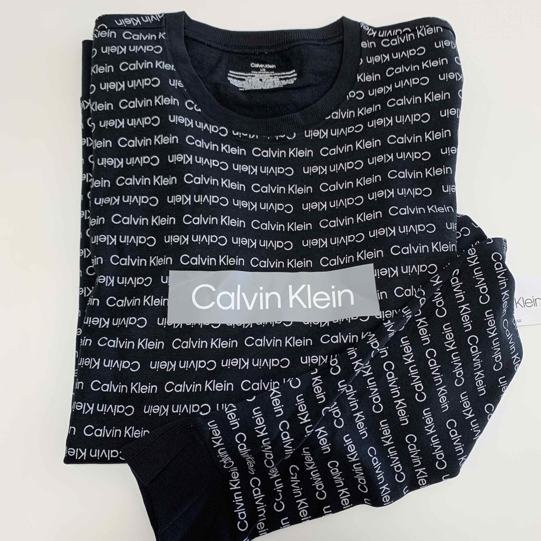 Calvin Klein(カルバンクライン)の【新品】カルバンクライン トレーナー スウェット セットアップ オールロゴ L メンズのトップス(スウェット)の商品写真