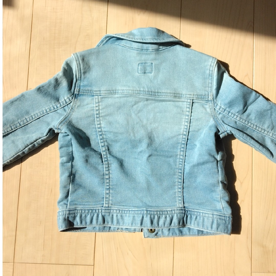 GAP Kids(ギャップキッズ)のGAP　デニムジャケット キッズ/ベビー/マタニティのキッズ服女の子用(90cm~)(ジャケット/上着)の商品写真