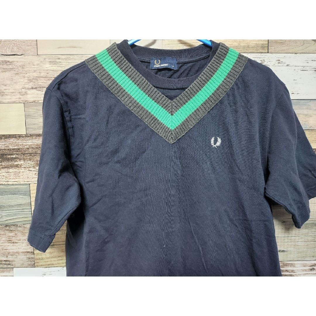 FRED PERRY(フレッドペリー)のFRED PERRY　フレッドペリー　Tシャツ　S メンズのトップス(Tシャツ/カットソー(半袖/袖なし))の商品写真