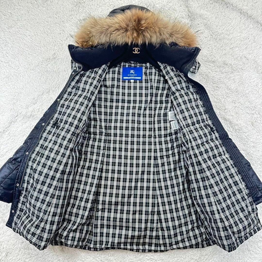 BURBERRY BLUE LABEL(バーバリーブルーレーベル)の【美品】バーバリーブルーレーベル ダウンコート ロング丈 ノバチェック 38 レディースのジャケット/アウター(ダウンコート)の商品写真