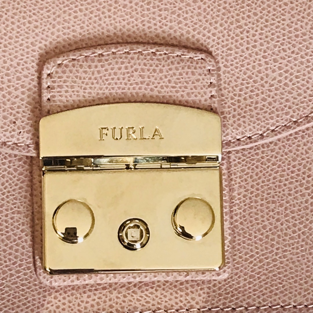 在庫品/即発送 新品　FURLA フルラ チェーン ショルダーバッグ メトロポリス ゴールド金具