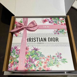 クリスチャンディオール(Christian Dior)のディオール　ギフトボックスバレンタイン　ホワイトデー　空箱　ラッピング(ラッピング/包装)