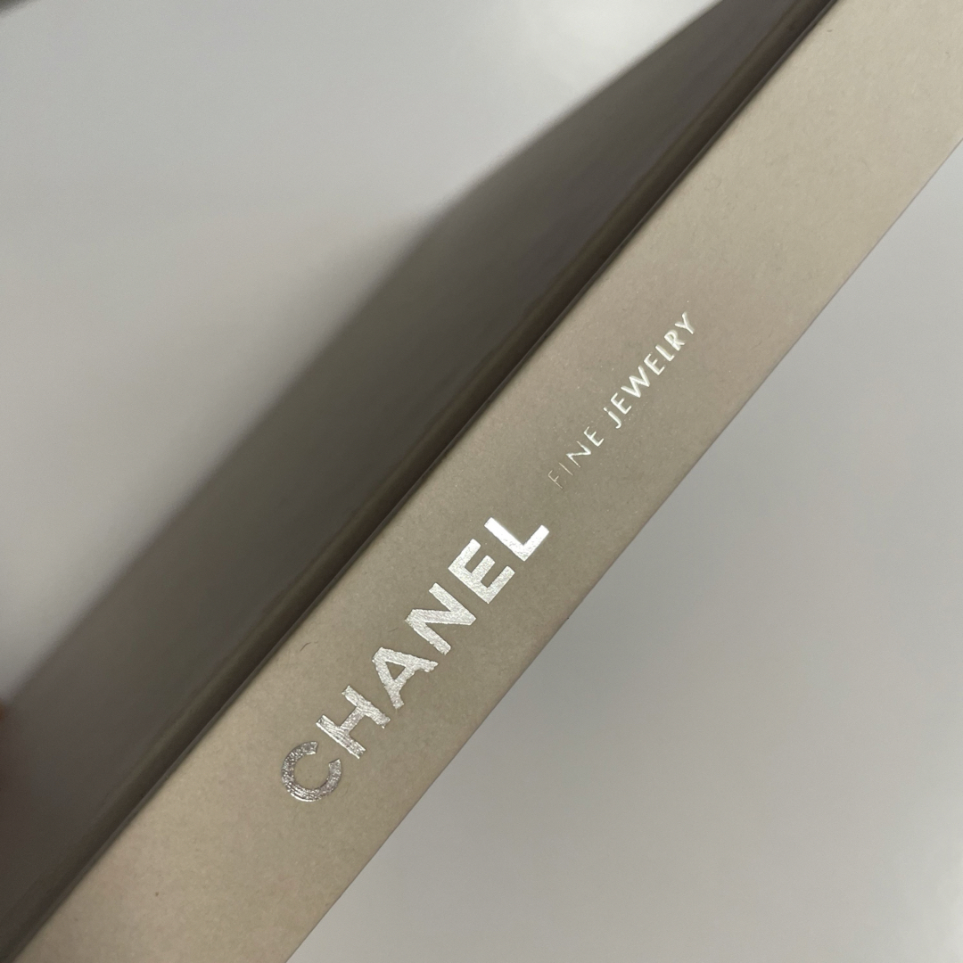 CHANEL(シャネル)のCHANEL FINE JEWELRY カタログ フォトブック エンタメ/ホビーの本(その他)の商品写真