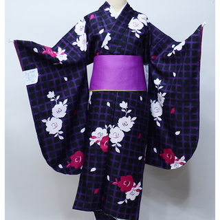 二尺袖着物 単品 仕立て上がり 黒地 ショート丈 合繊 NO32467-4(振袖)