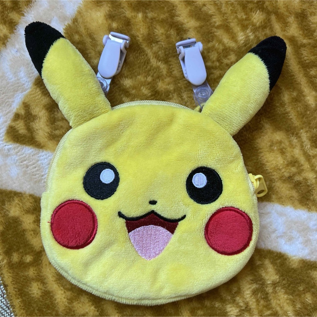 ポケモン(ポケモン)のポケモン　ピカチュウ　　移動ポケット　クリップポケット　中古品　記名あり キッズ/ベビー/マタニティのこども用ファッション小物(その他)の商品写真