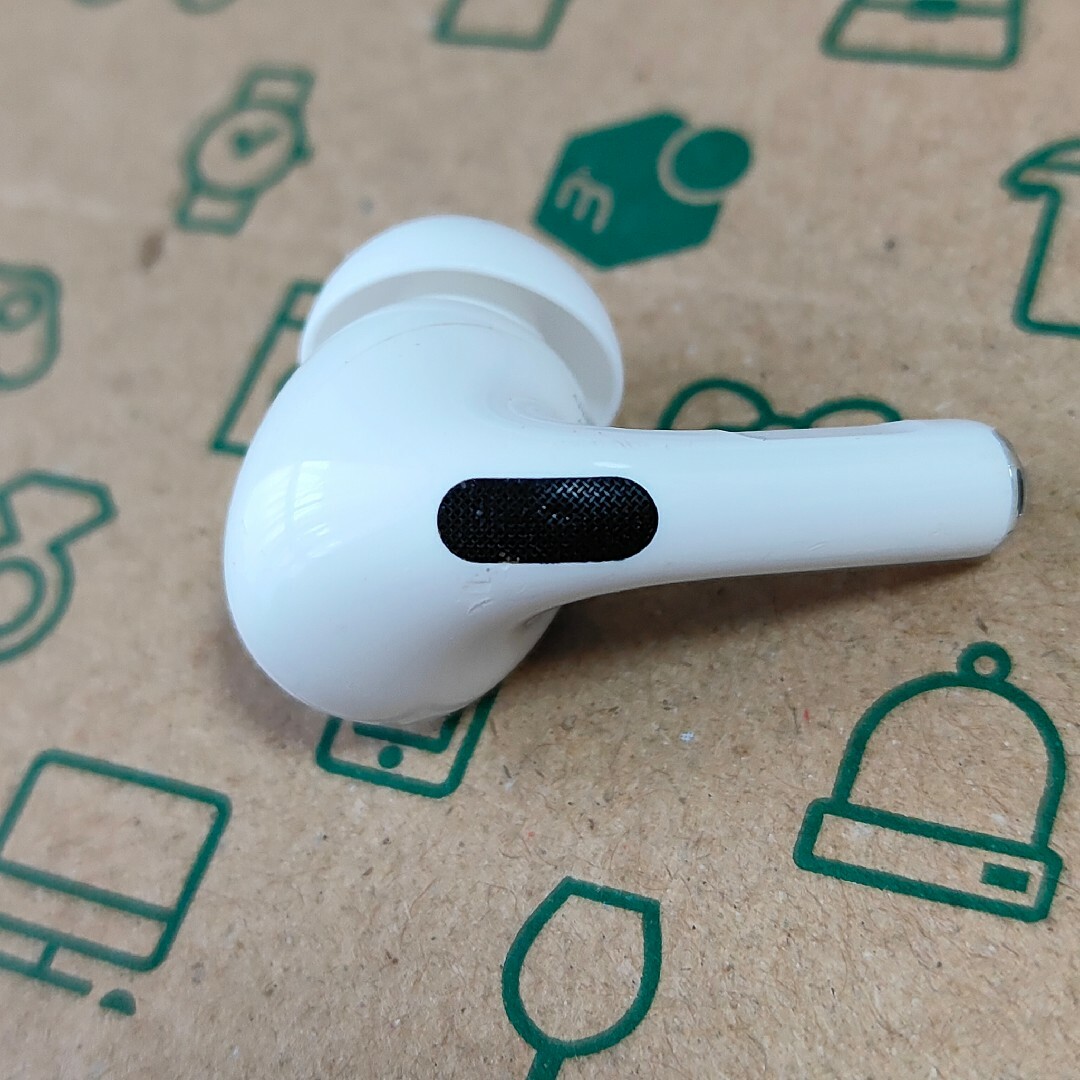 Apple(アップル)のApple AirPods Pro 片耳 R 片方 右耳 321 スマホ/家電/カメラのオーディオ機器(ヘッドフォン/イヤフォン)の商品写真