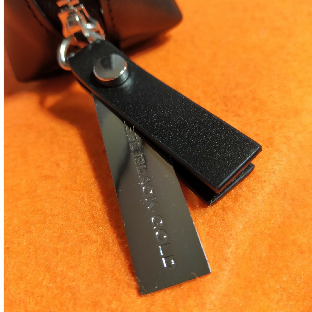 DIESEL(ディーゼル)の【新品同様】ディーゼル DIESEL ポーチ 黒 ブラック 105 レディースのファッション小物(ポーチ)の商品写真
