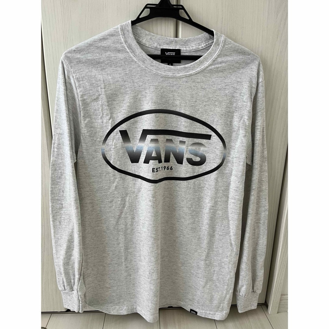 VANS(ヴァンズ)のvans Tシャツ レディースのトップス(Tシャツ(長袖/七分))の商品写真