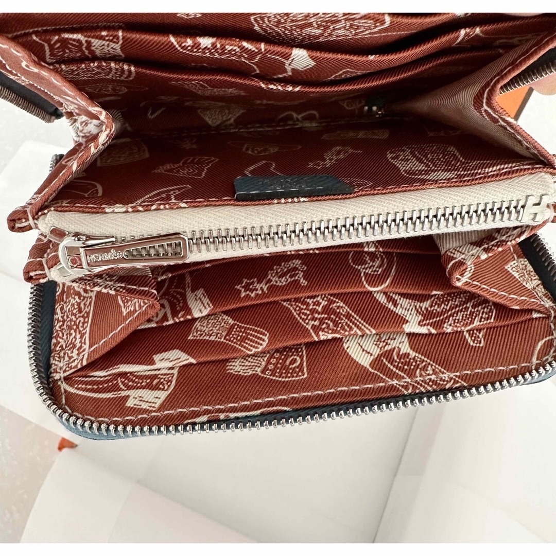Hermes(エルメス)のエルメス☆HERMES シルクインコンパクト　新品未使用　ニューブルージーン レディースのファッション小物(財布)の商品写真