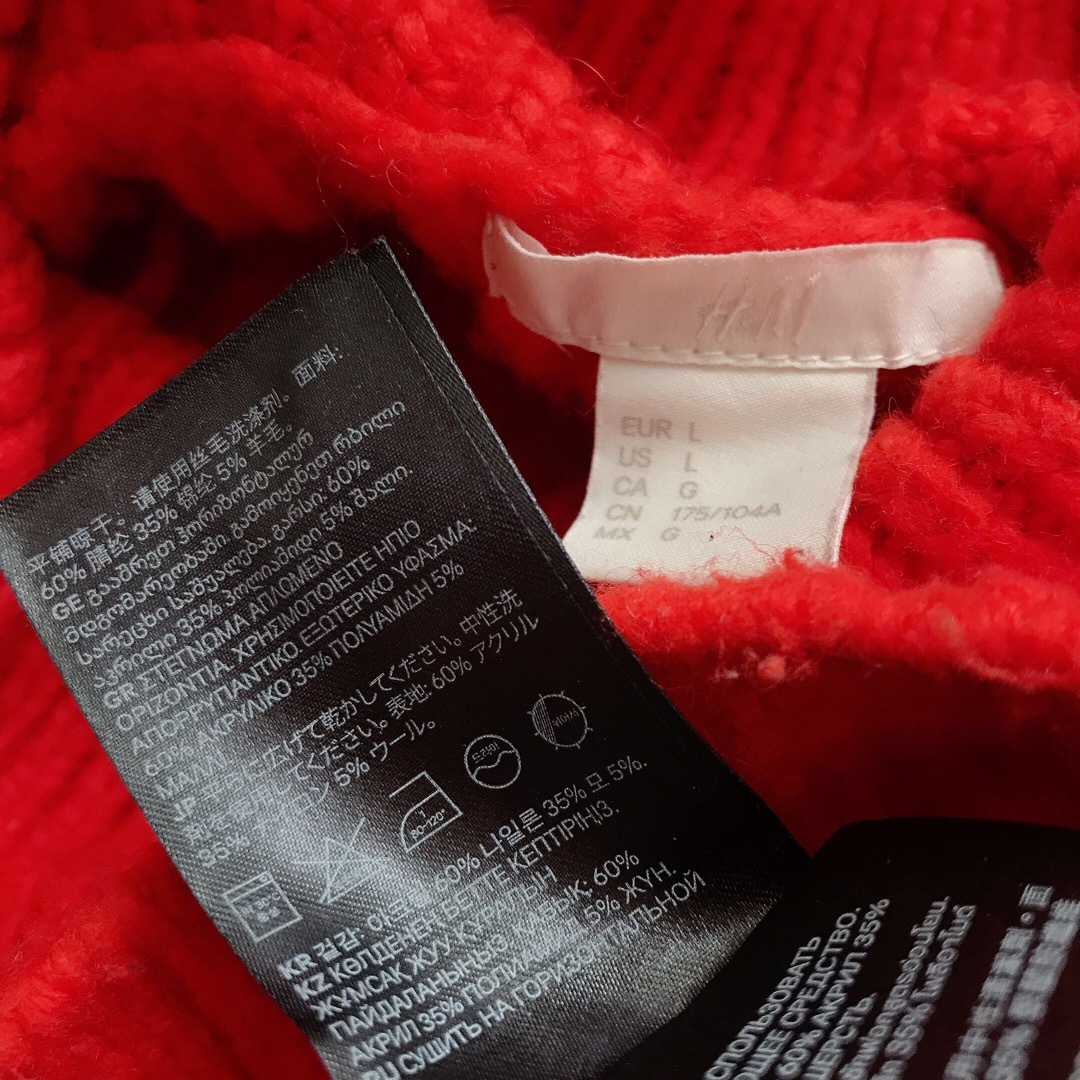 H&M(エイチアンドエム)のH&M ケーブル編み タートルネック ニット チュニック 赤 L レディースのトップス(ニット/セーター)の商品写真