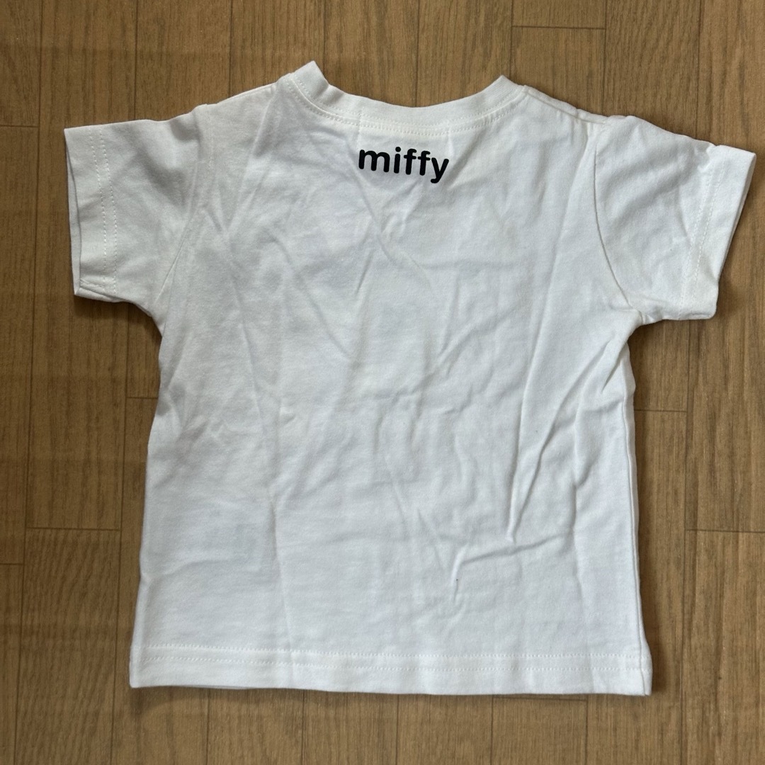 しまむら(シマムラ)のミッフィー　Tシャツ　お顔刺繍　80 キッズ/ベビー/マタニティのベビー服(~85cm)(Ｔシャツ)の商品写真