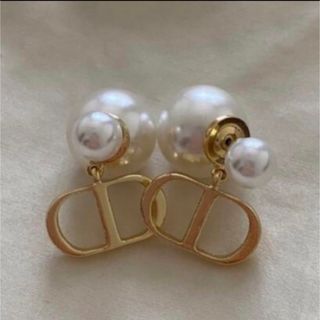 ディオール(Dior)のDIOR ピアス パール(ピアス)