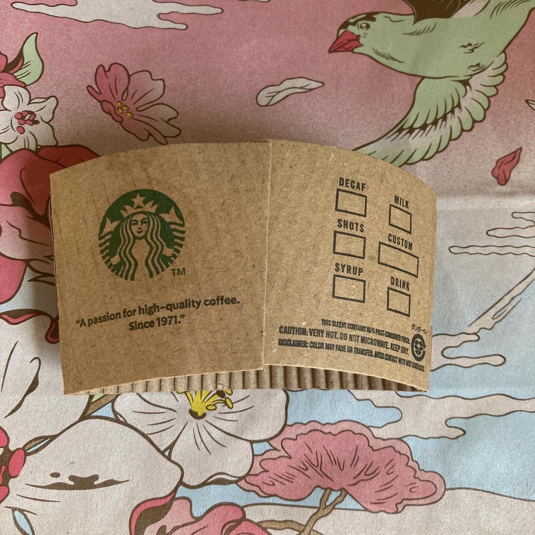 Starbucks Coffee(スターバックスコーヒー)のスターバックス　さくら　紙袋、ボックス、スリーブ レディースのバッグ(ショップ袋)の商品写真