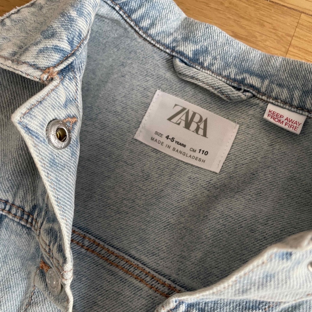 ZARA KIDS(ザラキッズ)のzarakids デニムジャケット キッズ/ベビー/マタニティのキッズ服女の子用(90cm~)(ジャケット/上着)の商品写真