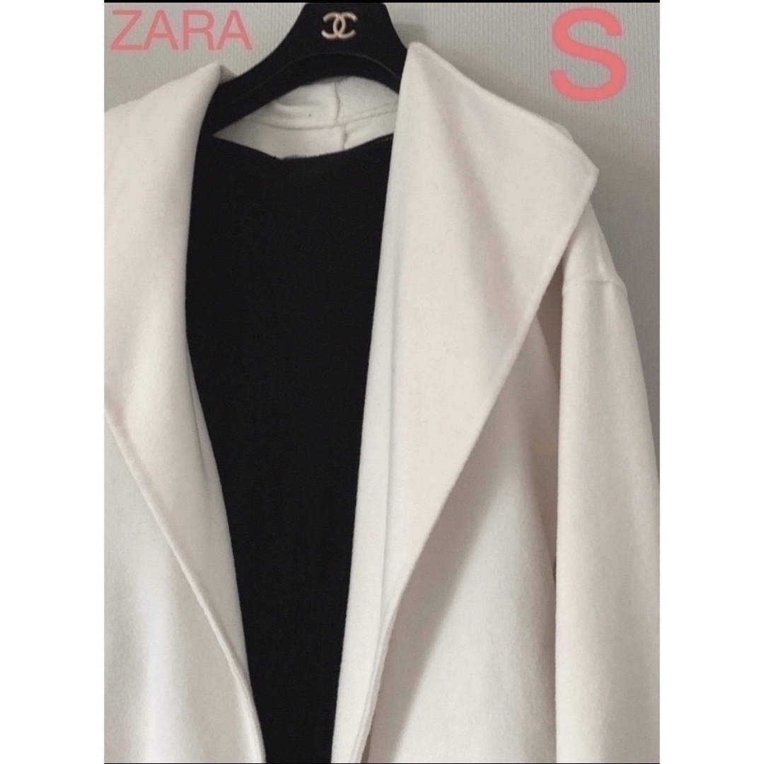 ZARA(ザラ)の【ZARA】美品⭐︎着用1回⭐︎マキシホワイトコート￥21990の品 レディースのジャケット/アウター(ロングコート)の商品写真