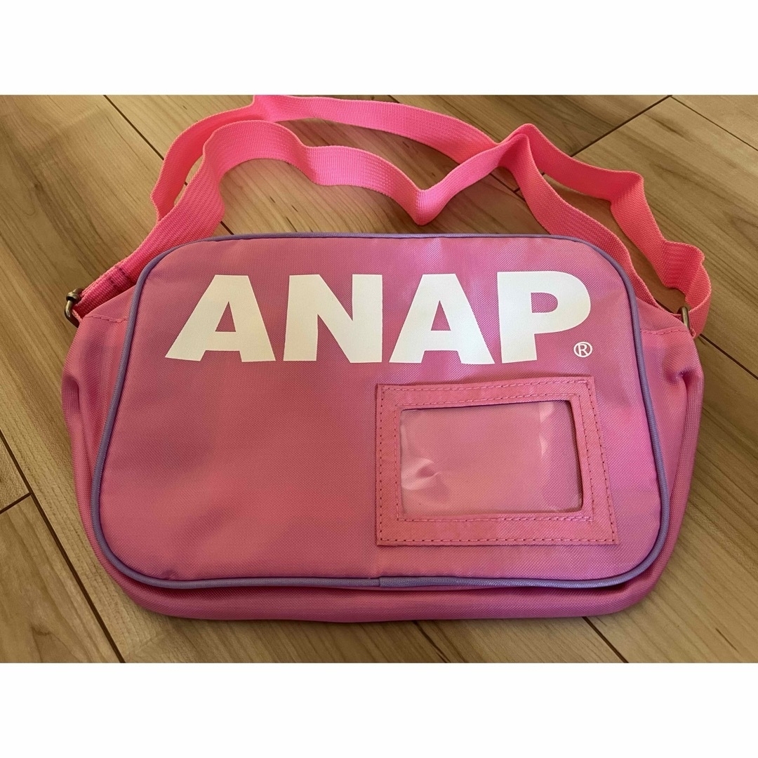 ANAP(アナップ)のショルダーバッグ キッズ/ベビー/マタニティのこども用バッグ(通園バッグ)の商品写真