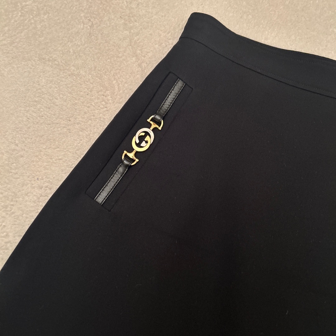 Gucci(グッチ)のGUCCI スカート　黒 レディースのスカート(ひざ丈スカート)の商品写真